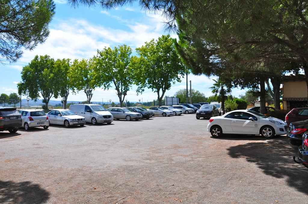 Le Provence Hotel Manosque Buitenkant foto